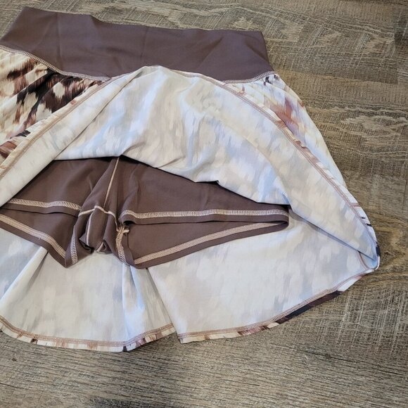 AERIE | Active Skort Patterned Skirt | Sz. L - Picture 3 of 7